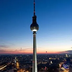 https://romantic-style-apartment-berlin-alexanderplatz.find-berlin-hotels.com